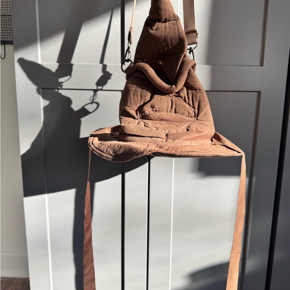 Harry Potter movies Sorting Hat crossbody bag.